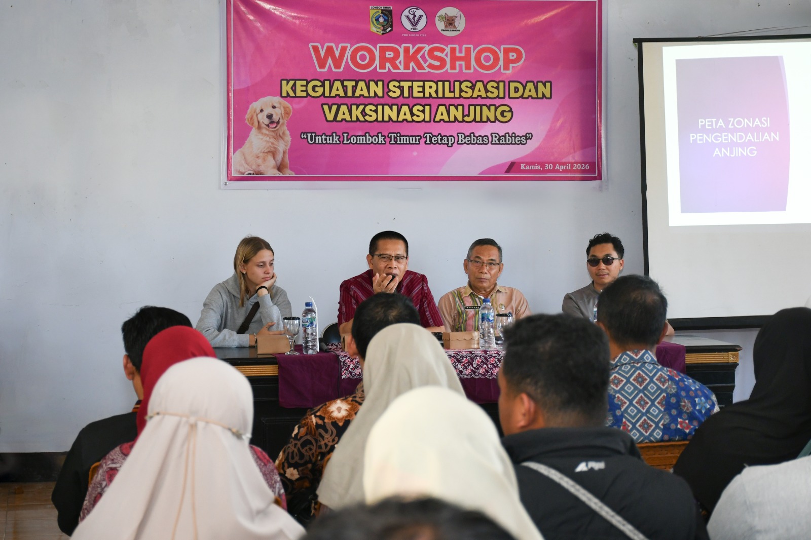Wabup Edwin: Atasi Anjing Liar, Vaksinasi Menjadi Solusi Bukan Elminiasi